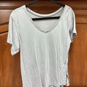 Grey v-neck lululemon shirt